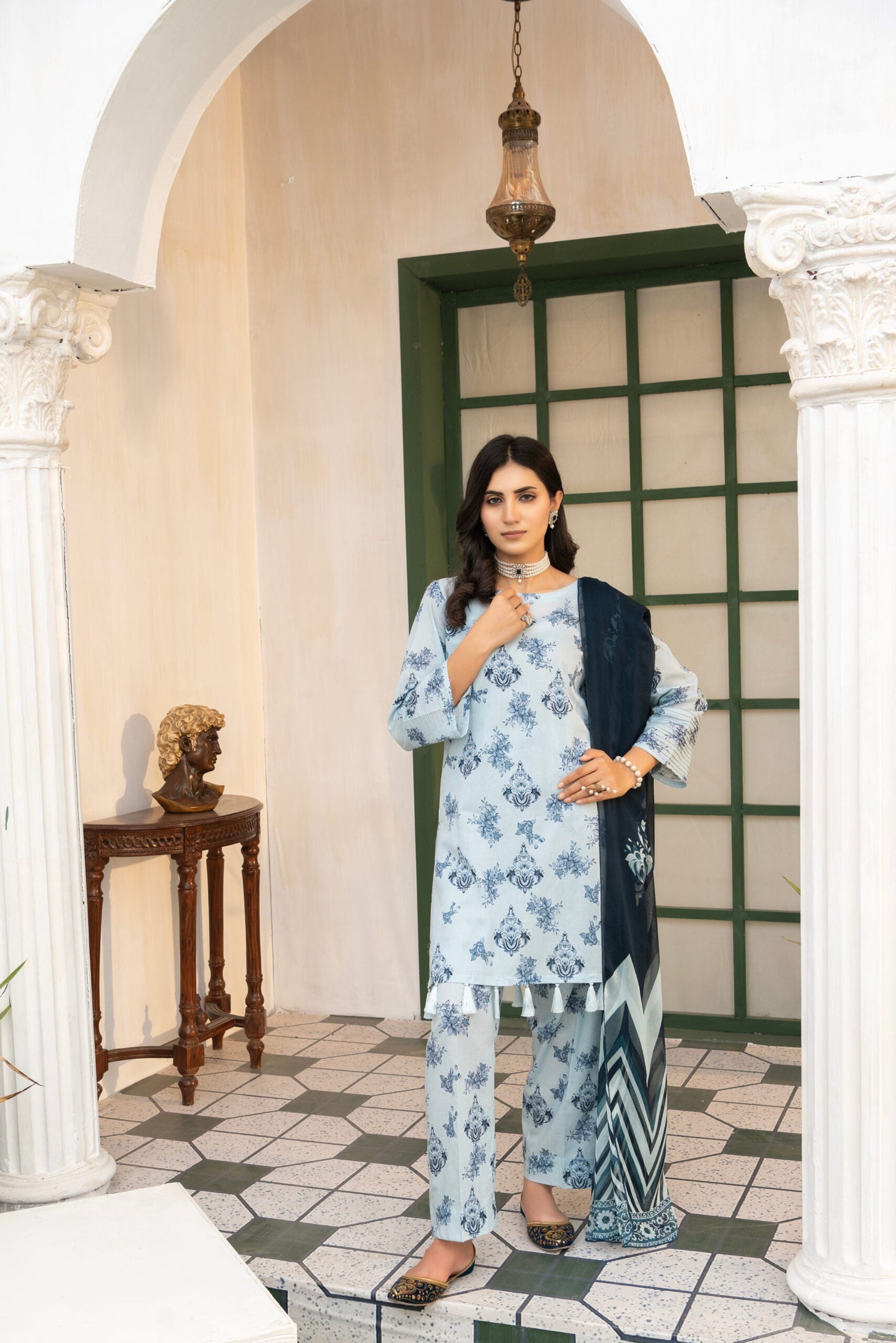 Ravish 3-piece summer lawn suit by Bunaaz