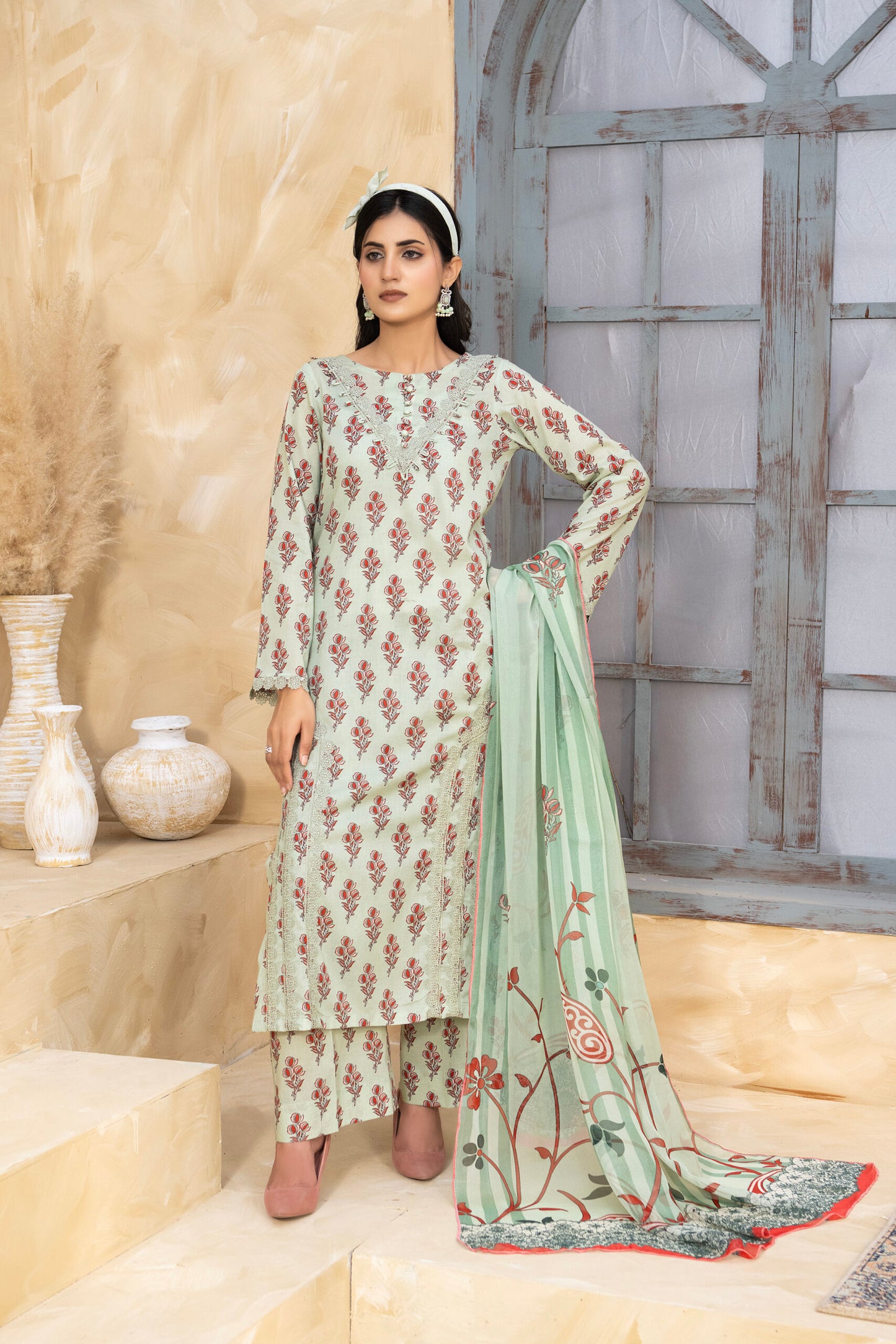 Khushbakht 3-piece summer lawn suit by Bunaaz